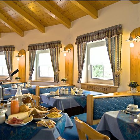 Hotel Pangrazzi Fucine Ngoại thất bức ảnh